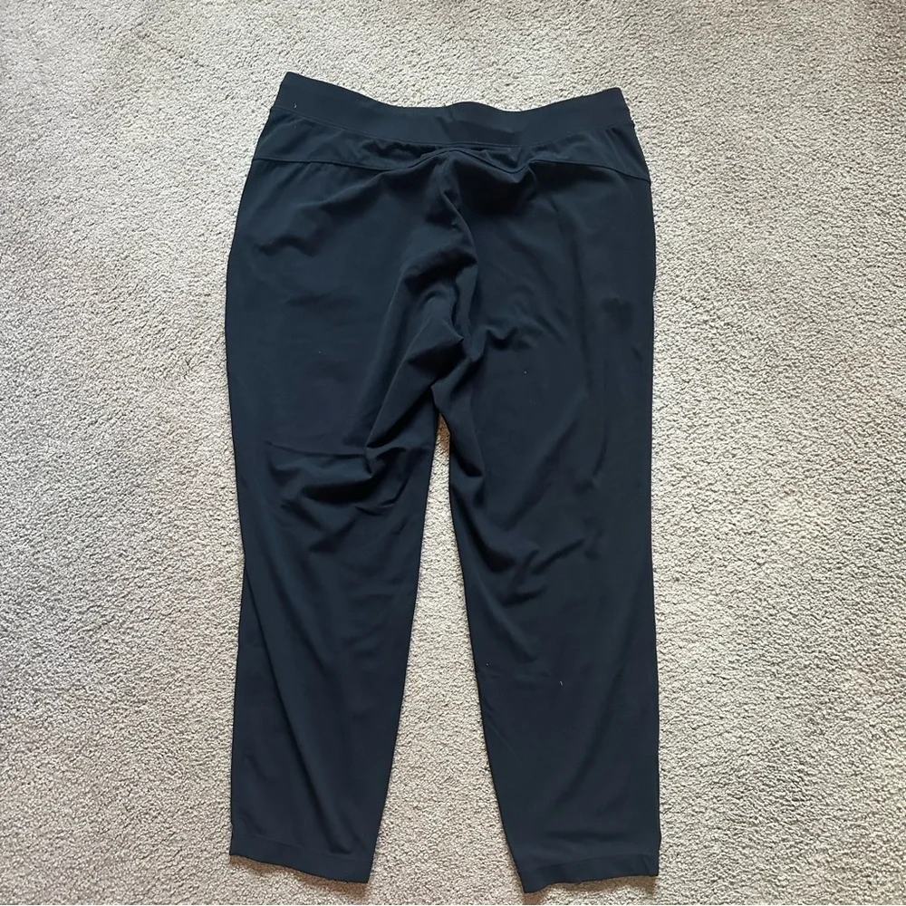 Athleta Black Stretch Pants - Picture 4 of 4